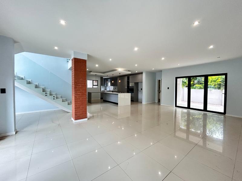 5 Bedroom Property for Sale in Melodie North West